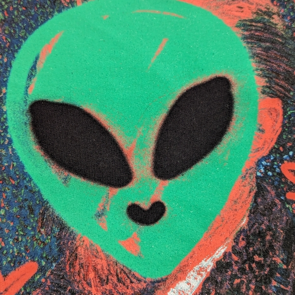 Vincent Van Gogh Alien Sweatshirt (note one ear). Medium - Picture 3 of 8